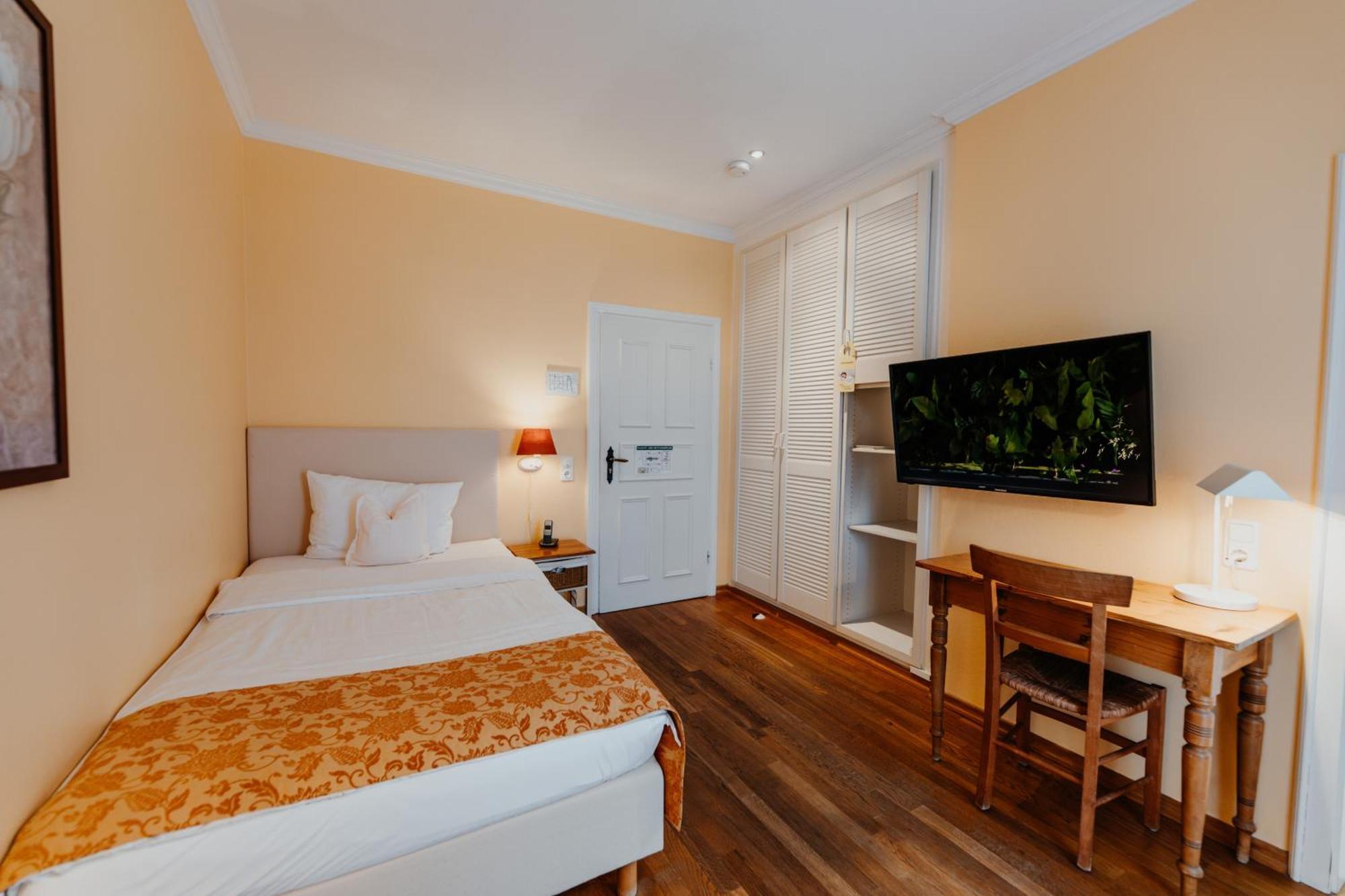 Hotel Huettmann Нордорф Экстерьер фото