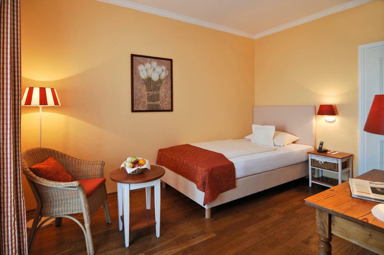 Hotel Huettmann Нордорф Экстерьер фото